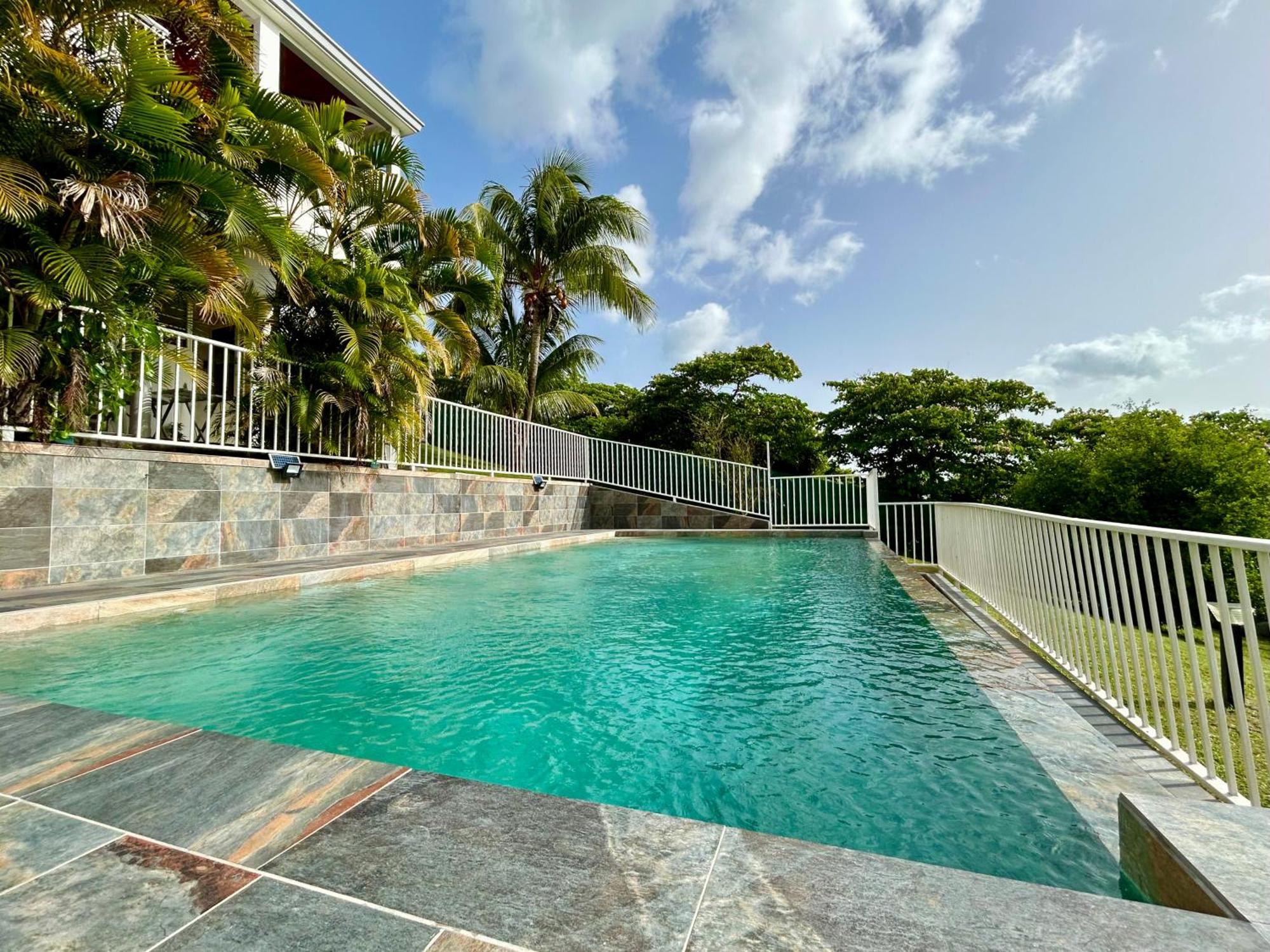 Bleu Soleil Apartment Le Morne-Vert Luaran gambar